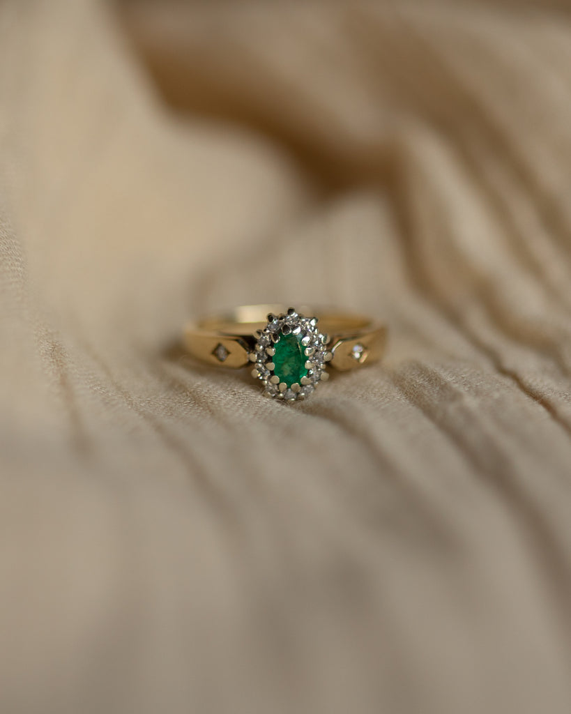 Iris Vintage 9ct Gold Emerald & Diamond Cluster Ring
