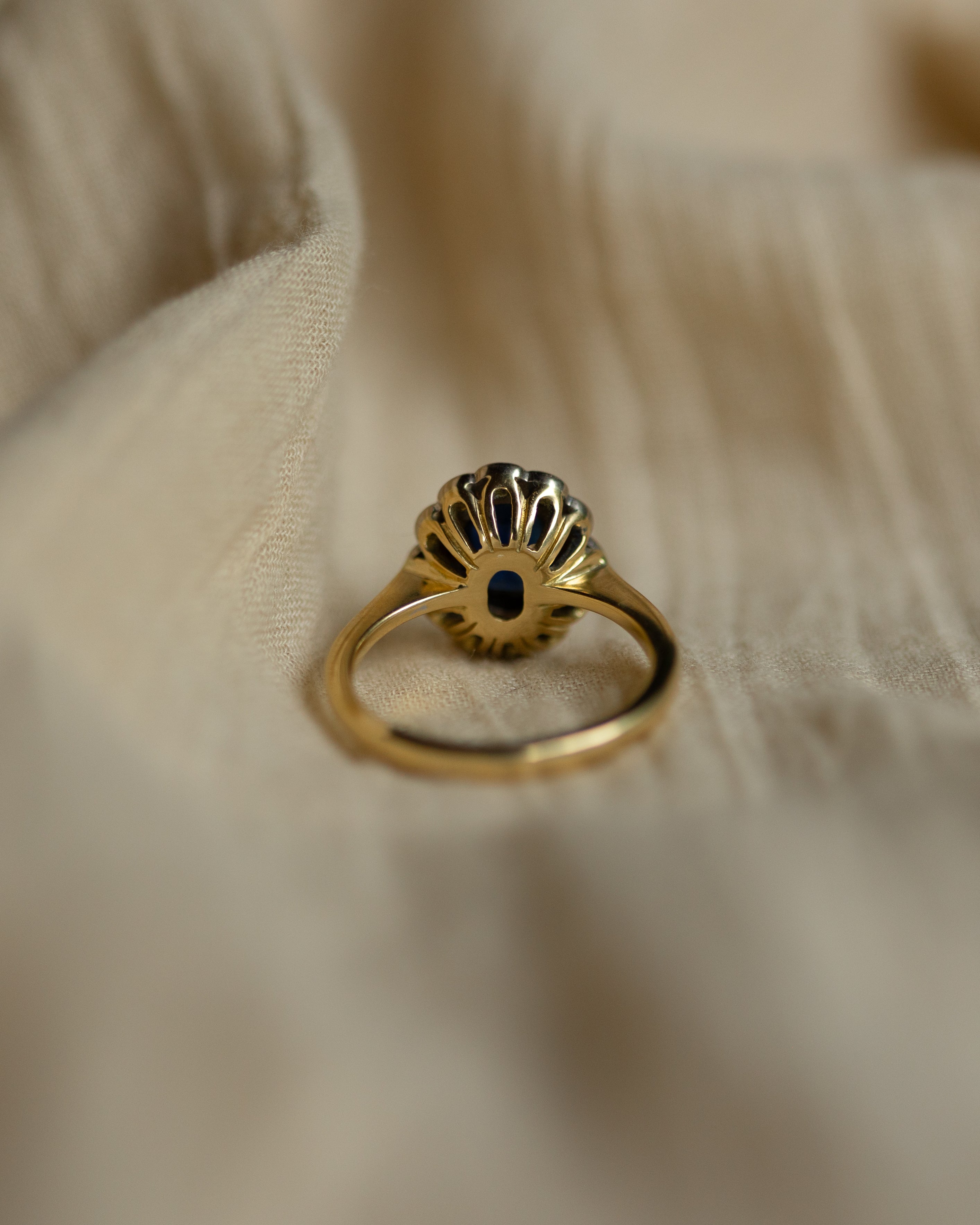 Eloise Vintage 18ct Gold Sapphire & Diamond Cluster Ring