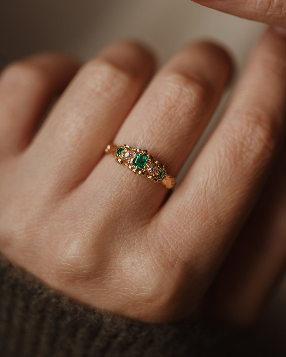 Inès Antique 18ct Gold Emerald & Diamond Five Stone Ring