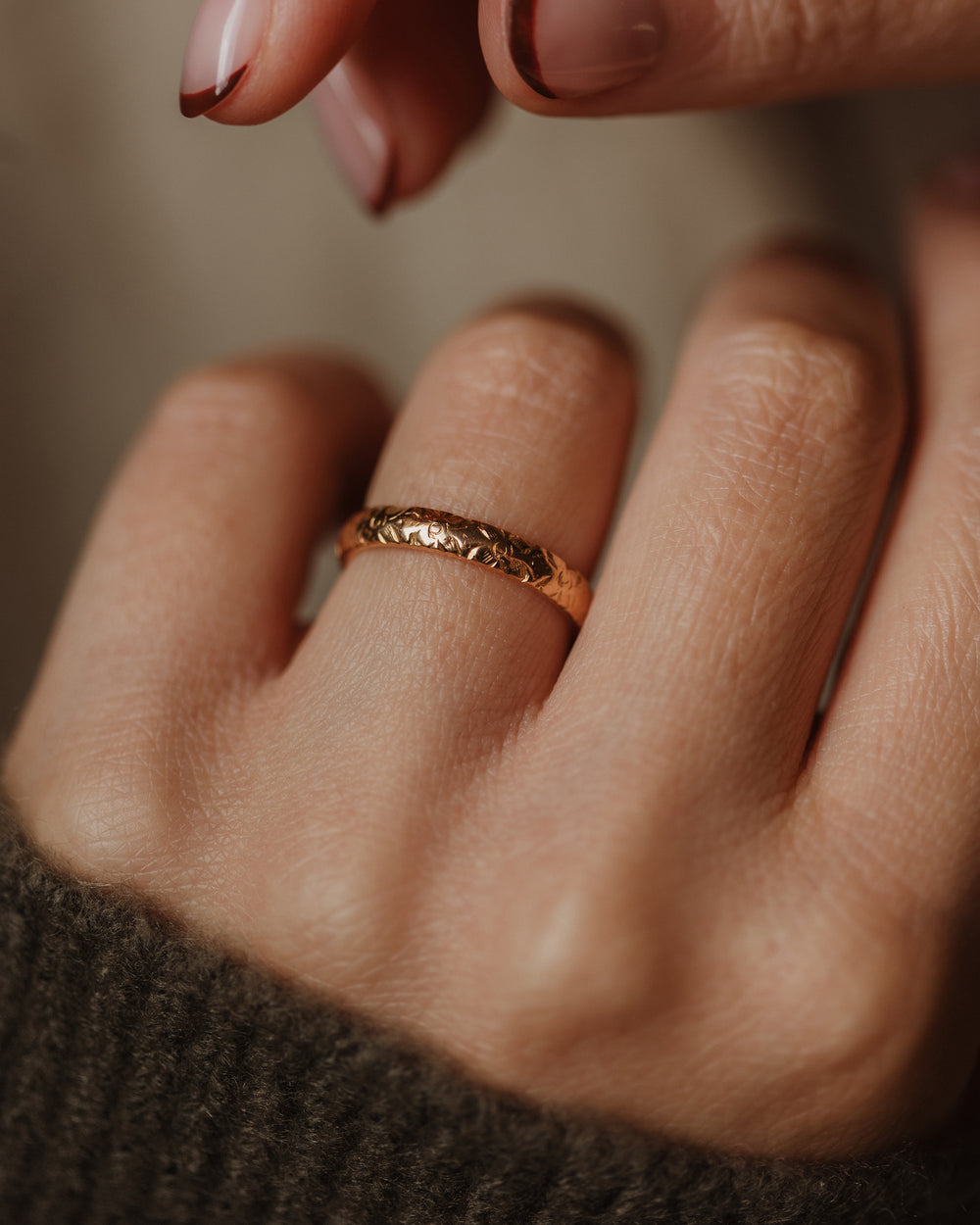 Audrey 1927 Antique 22ct Gold Floral Wedding Band Ring