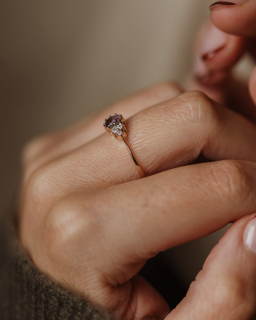 Olwyn 1995 Vintage 9ct Gold Amethyst & Diamond Seven Stone Ring