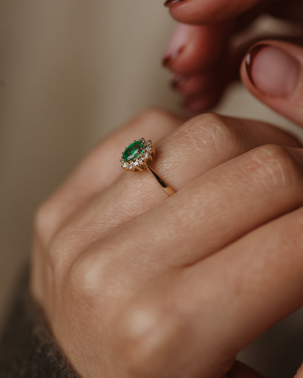 Odette 1989 Vintage 9ct Gold Emerald & Diamond Cluster Ring