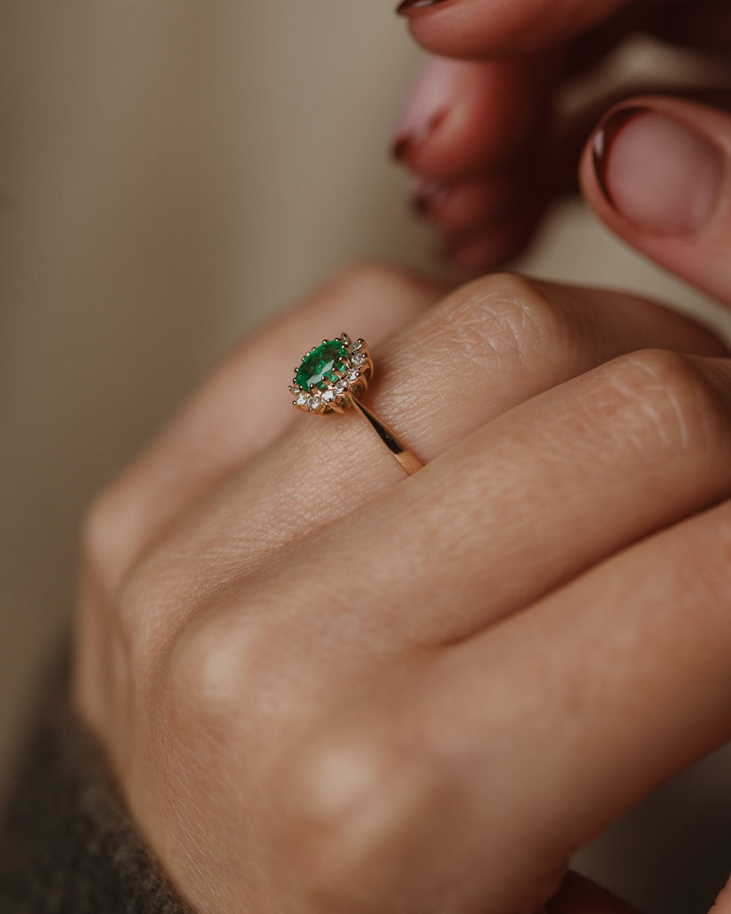 Odette 1989 Vintage 9ct Gold Emerald & Diamond Cluster Ring