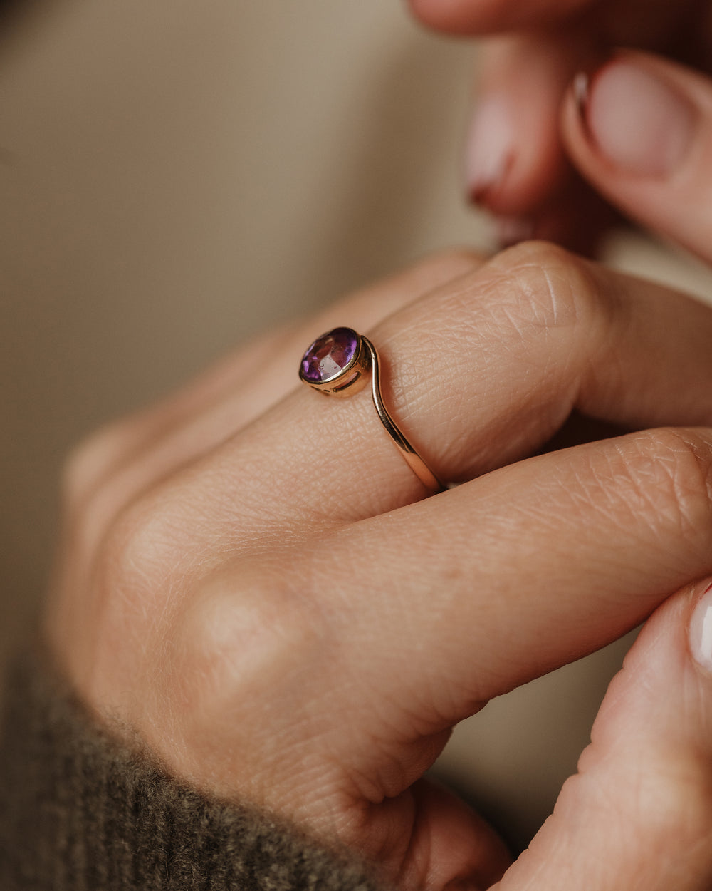 Elsie Antique 14ct Gold Amethyst Single Stone Twist Ring