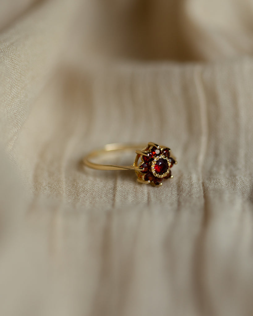 Edie 1975 Vintage 9ct Gold Garnet Cluster Ring