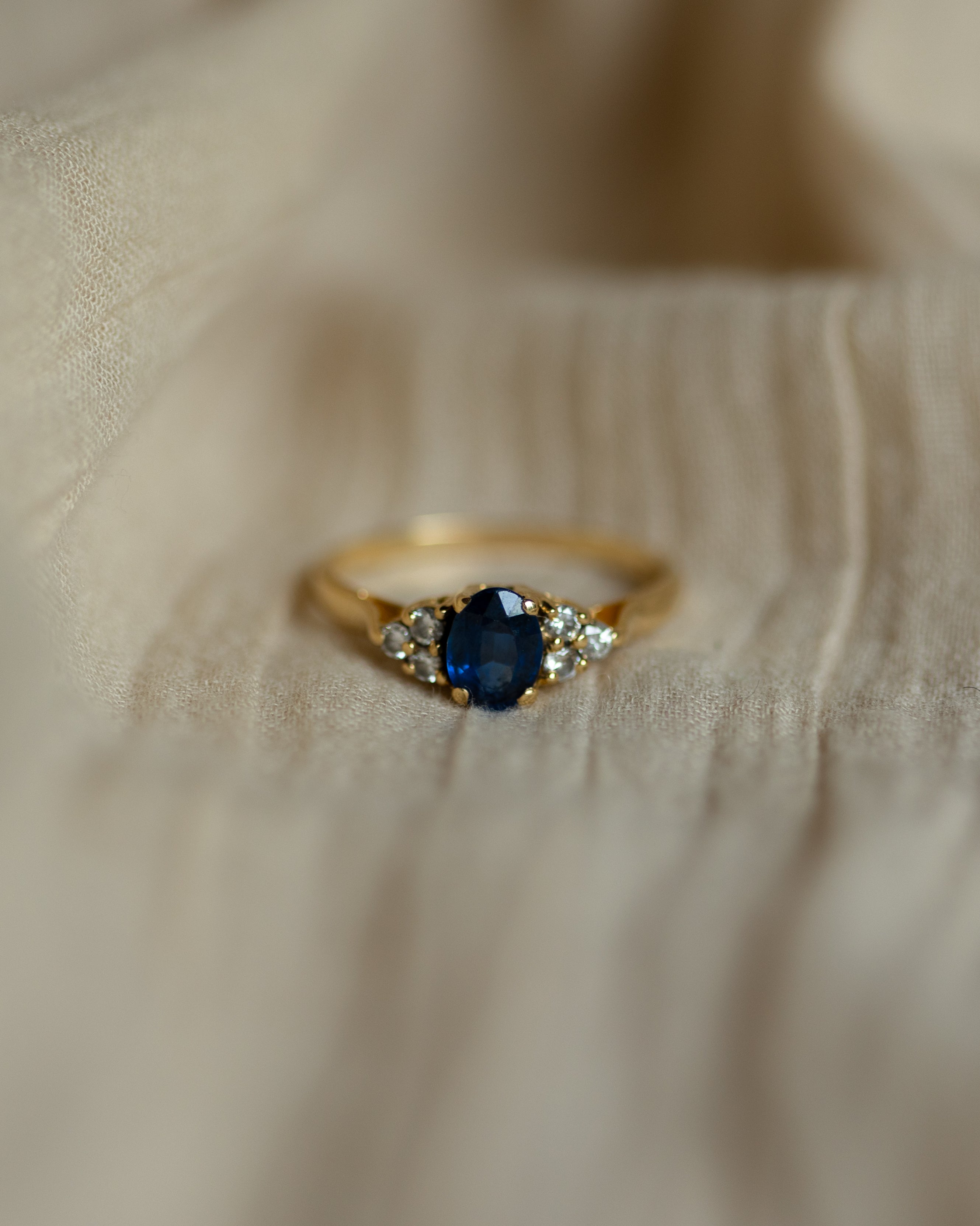Vivienne Vintage 18ct Gold Sapphire & Diamond Seven Stone Ring