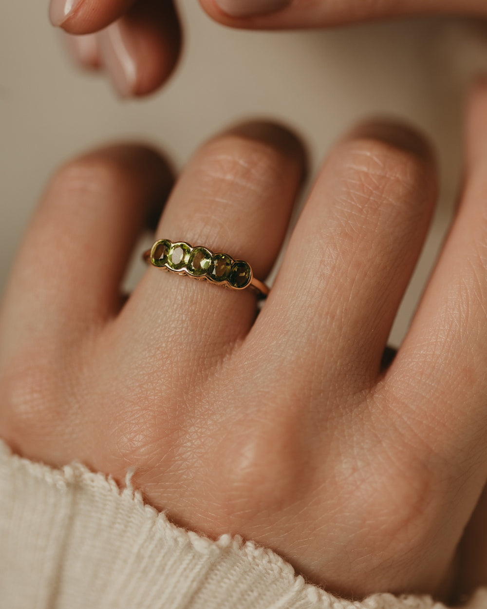 Ewa Vintage 9ct Gold Peridot Five Stone Ring