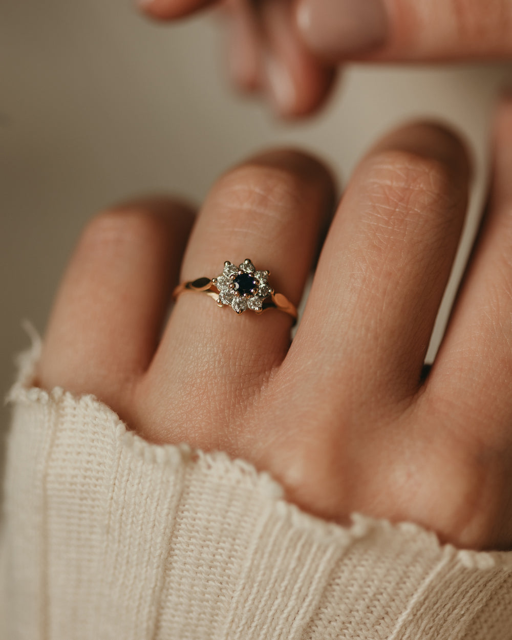 Chelsea Vintage 9ct Gold Sapphire & CZ Cluster Ring