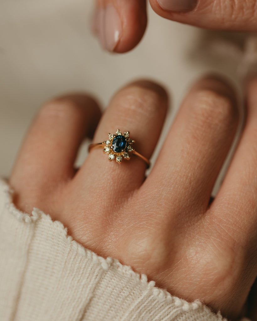 Florentina 1979 Vintage 18ct Gold Sapphire & Diamond Cluster Ring