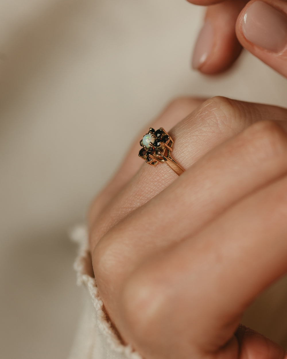 Eliana 1972 Vintage 9ct Gold Opal & Garnet Cluster Ring