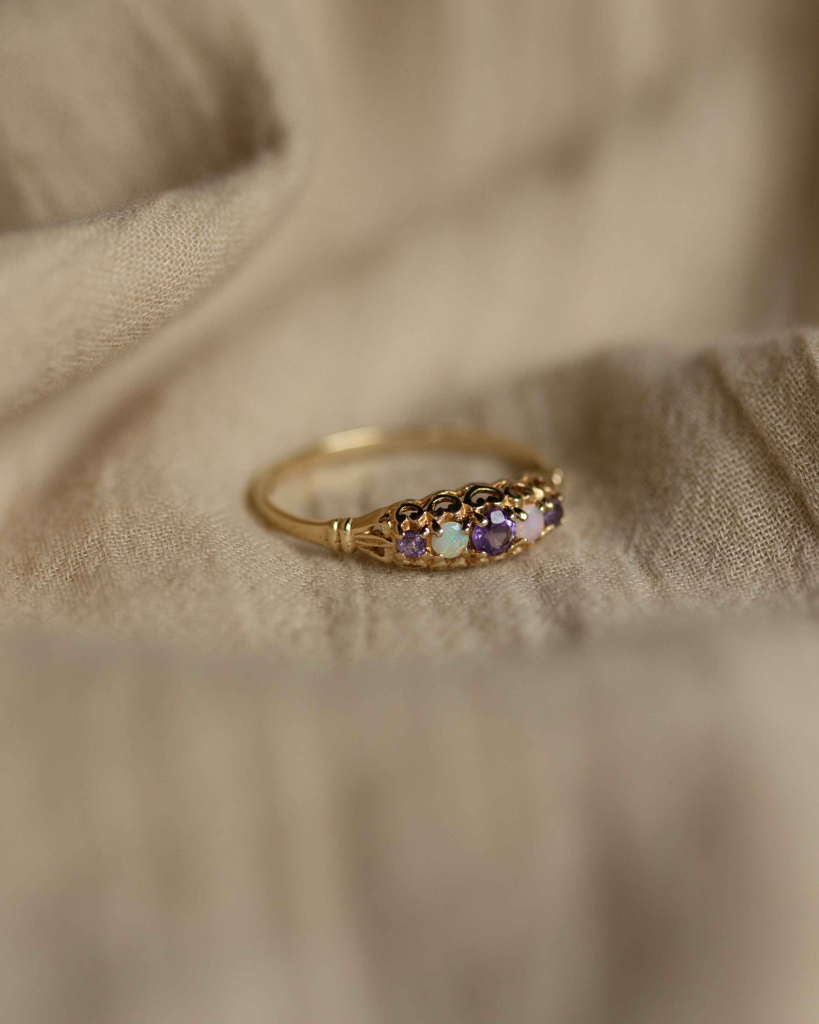 Joanna 1993 Vintage 9ct Gold Amethyst & Opal Five Stone Ring