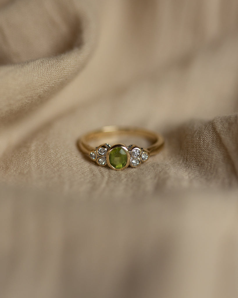 Vanessa Vintage 9ct Gold Peridot & Diamond Seven Stone Ring