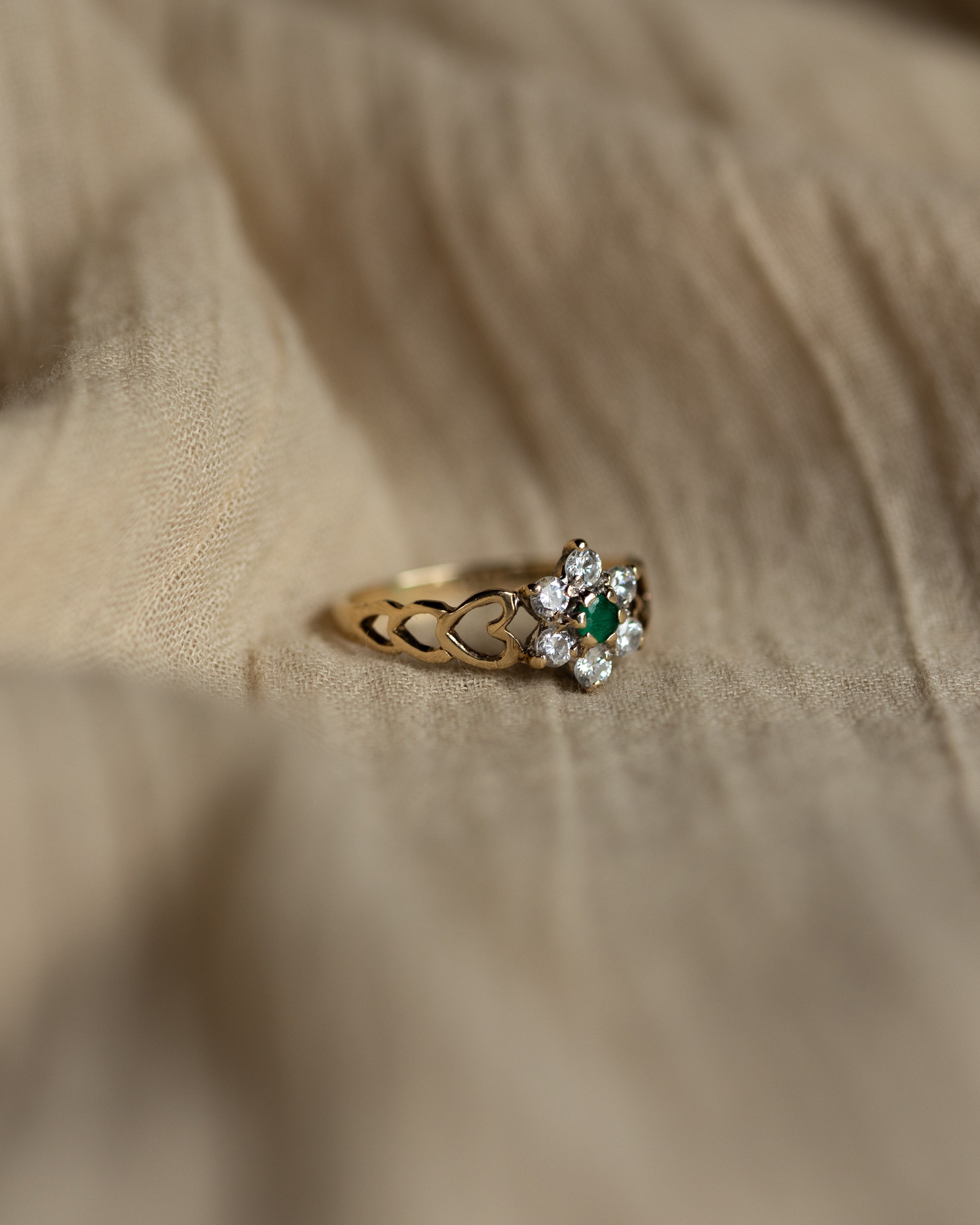 Amy 1986 Vintage 9ct Gold Emerald & CZ Flowerhead Ring
