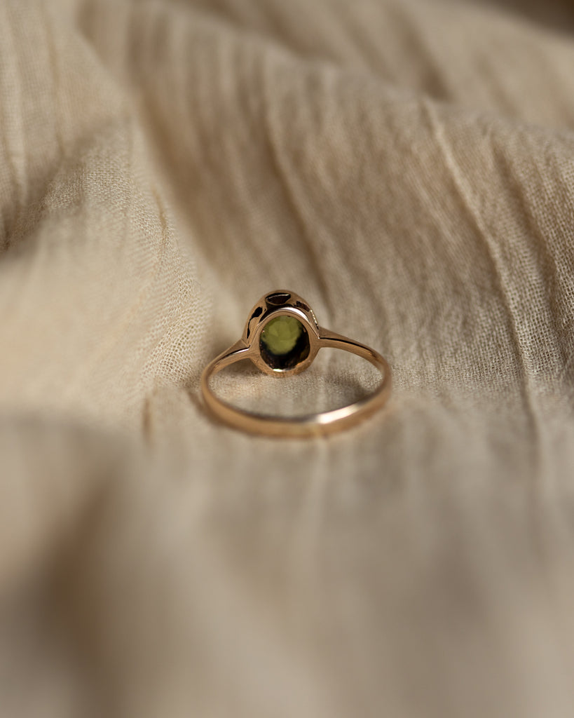 Renata 1983 Vintage 9ct Gold Peridot Single Stone Ring