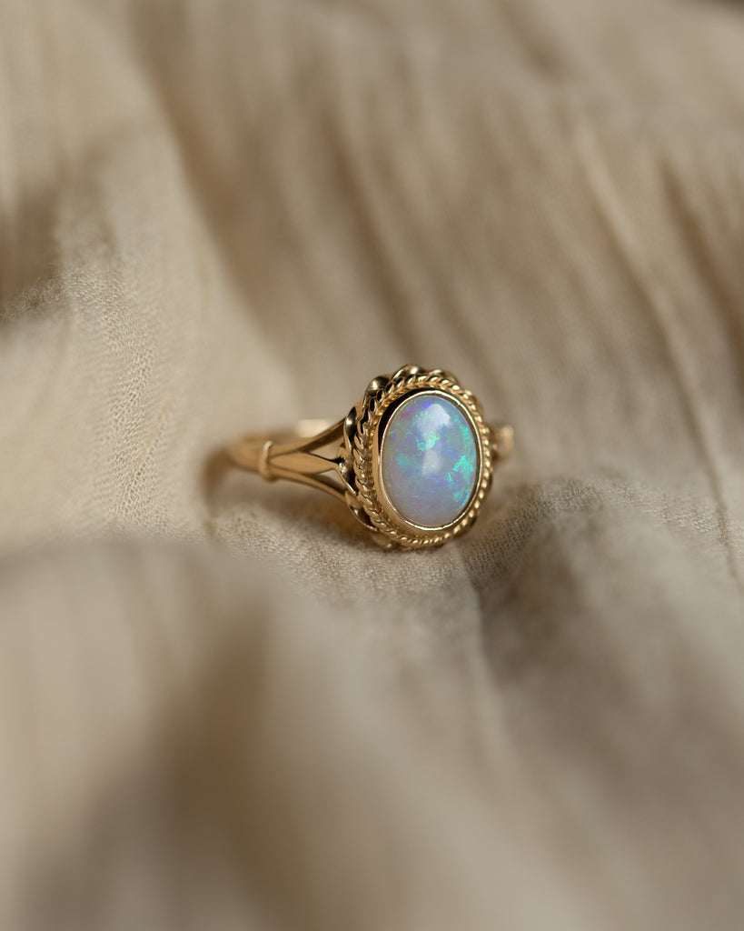 Isla Vintage 9ct Gold Opal Single Stone Ring