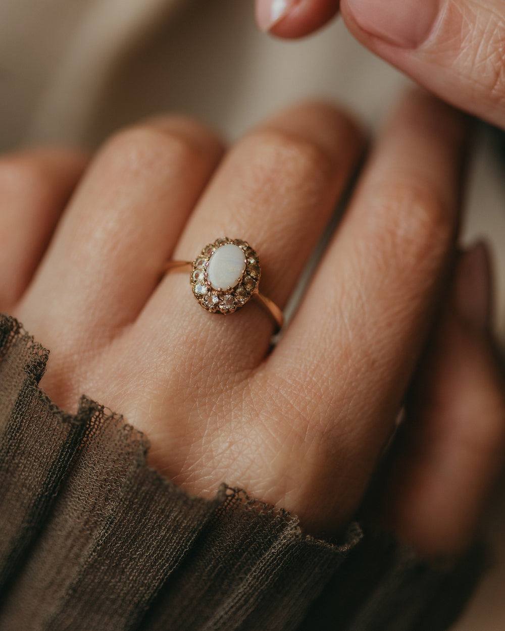 Verity 1973 Vintage 9ct Gold Opal & CZ Cluster Ring