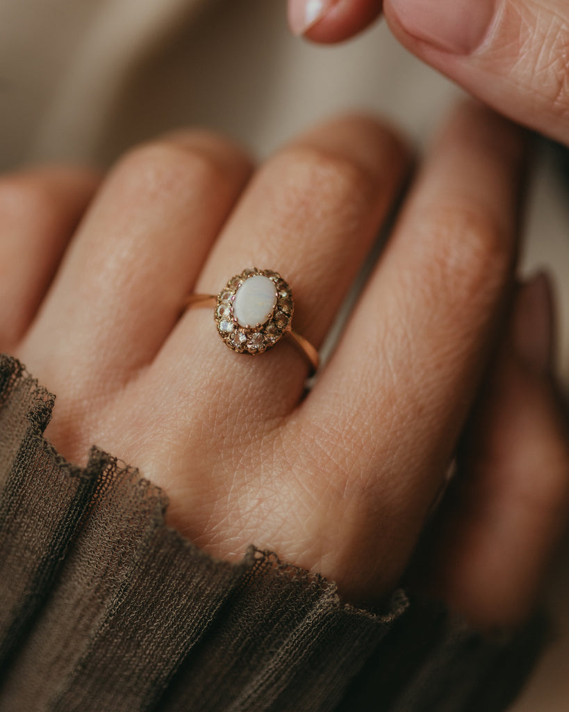 Verity 1973 Vintage 9ct Gold Opal & CZ Cluster Ring