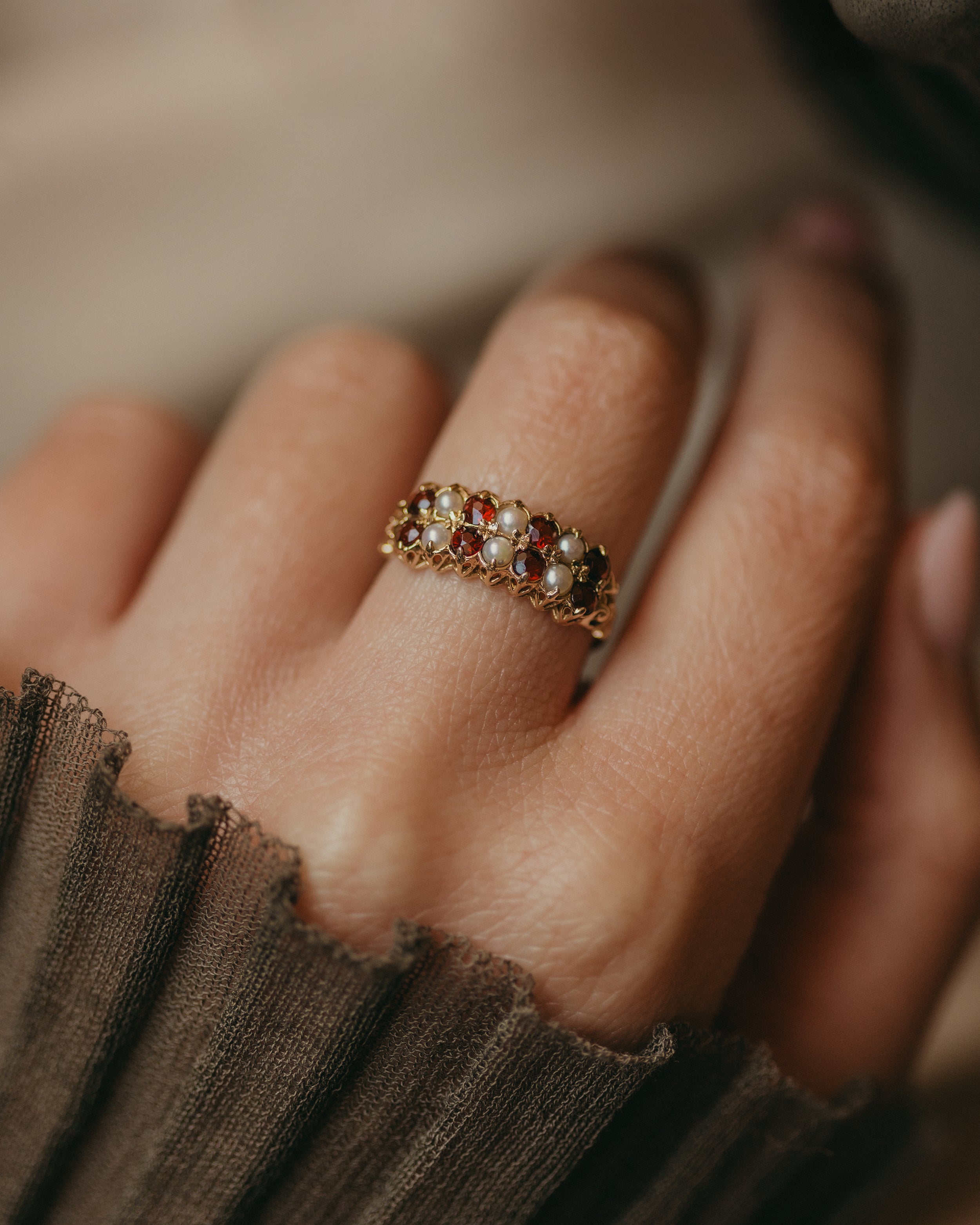 Image of Effie 1979 Vintage 9ct Gold Garnet & Pearl Double Row Ring