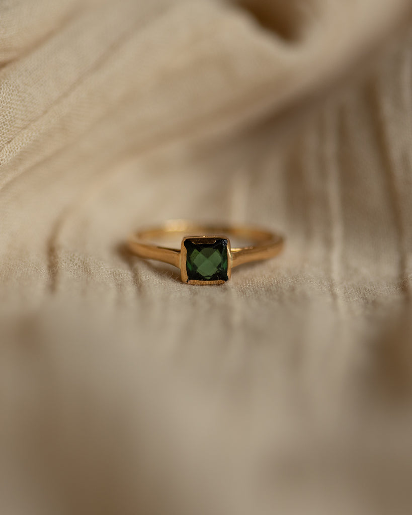 Harriet 1937 Vintage 18ct Gold Tourmaline Single Stone Ring