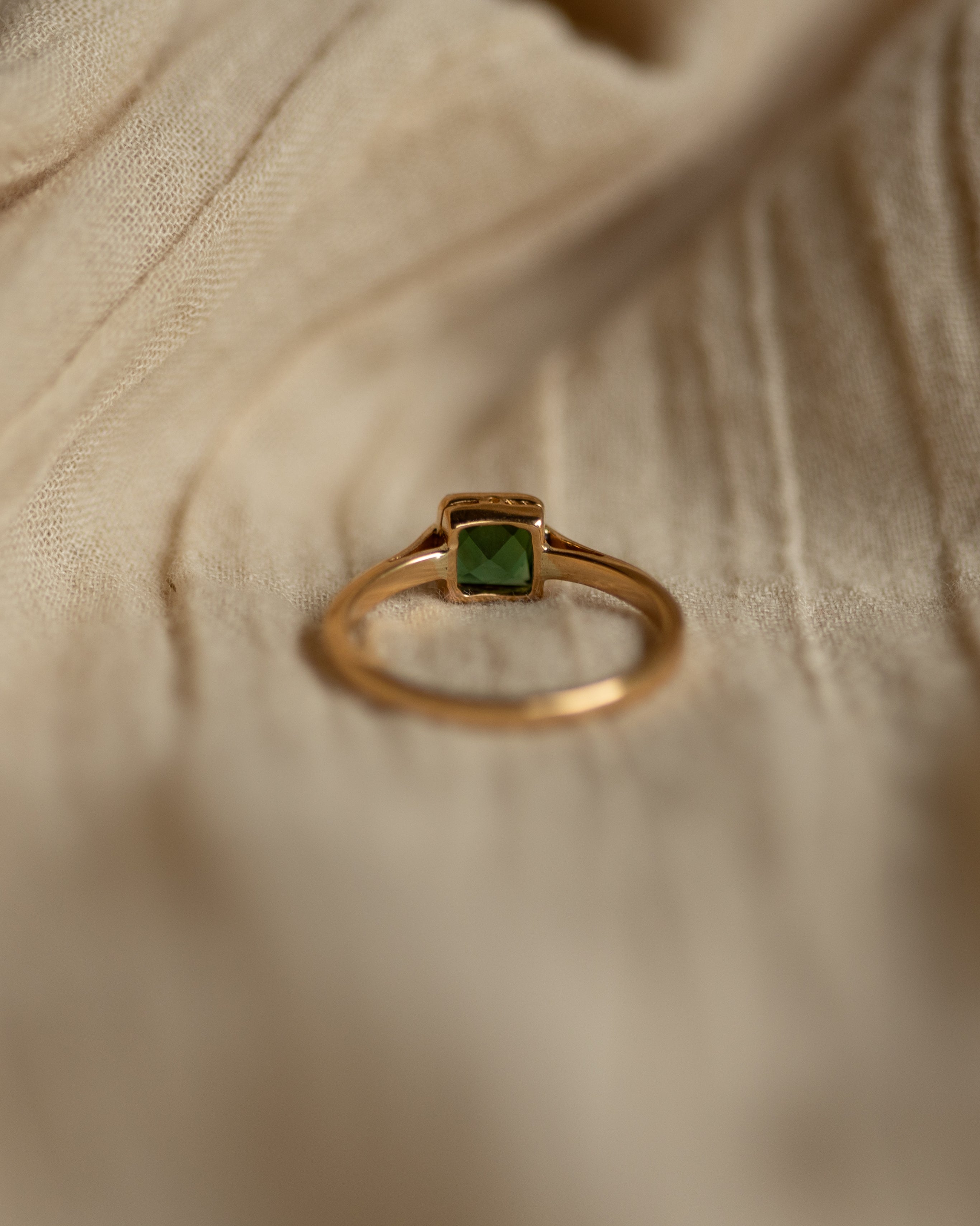 Harriet 1937 Vintage 18ct Gold Tourmaline Single Stone Ring
