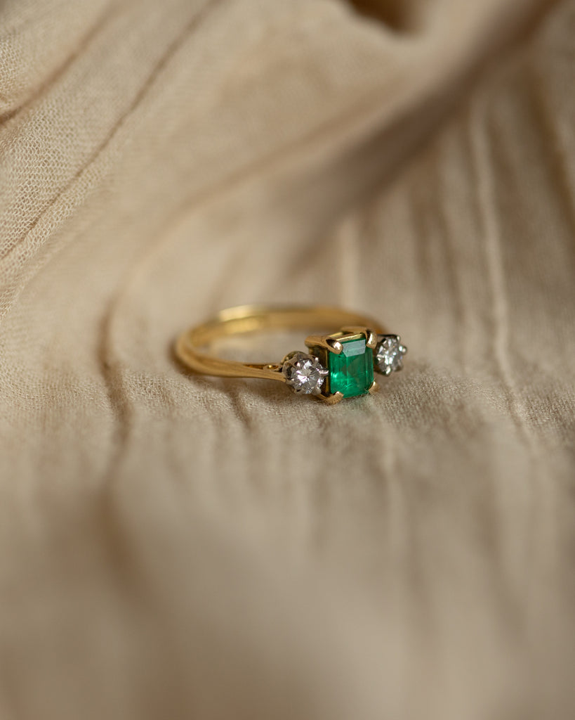 June 1996 Vintage 18ct Gold Emerald & Diamond Trilogy Ring