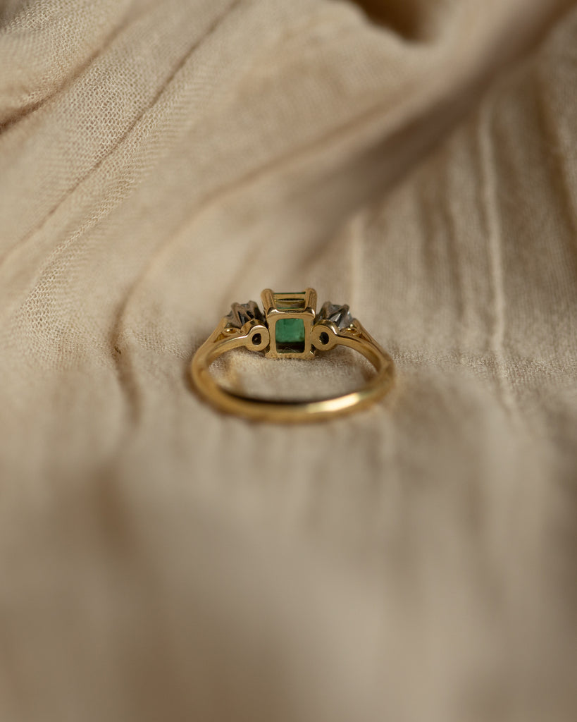 June 1996 Vintage 18ct Gold Emerald & Diamond Trilogy Ring