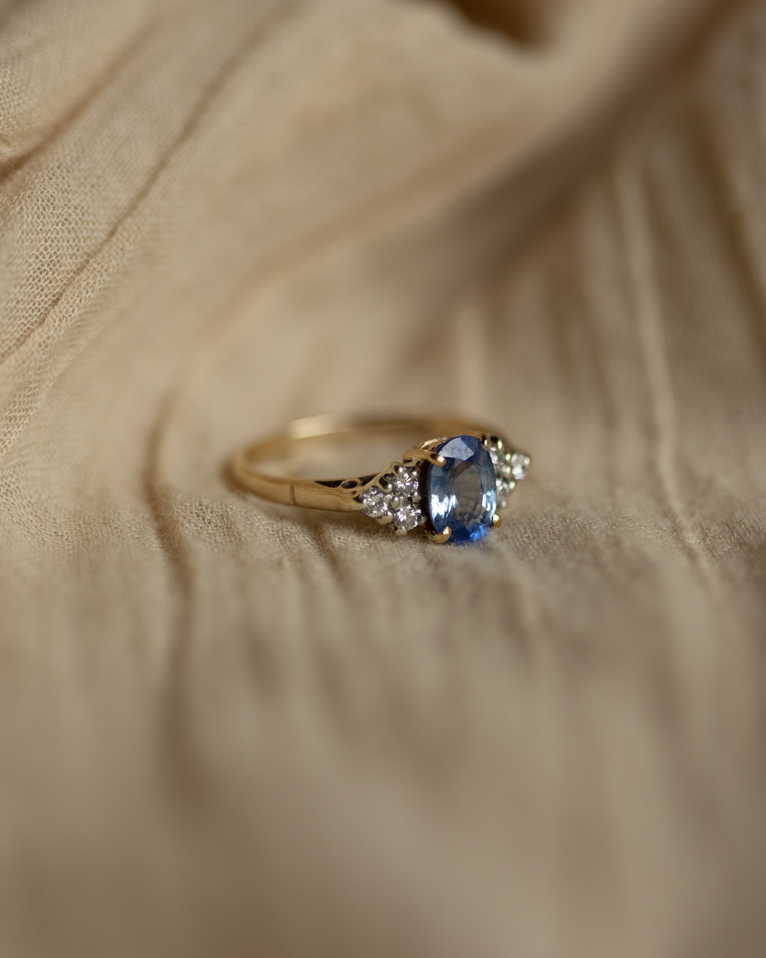 Blanche Vintage 9ct Gold Sapphire & Diamond Cluster Ring