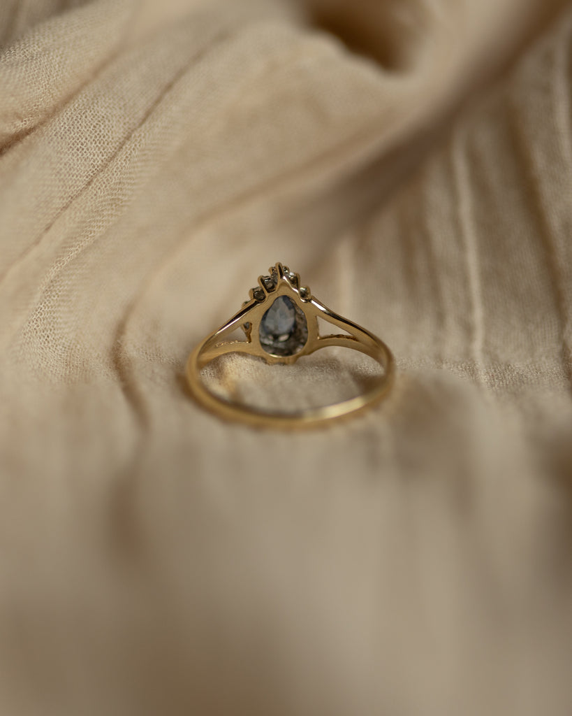 Dulcie 1989 Vintage 9ct Gold Topaz & Diamond Pear Cluster Ring
