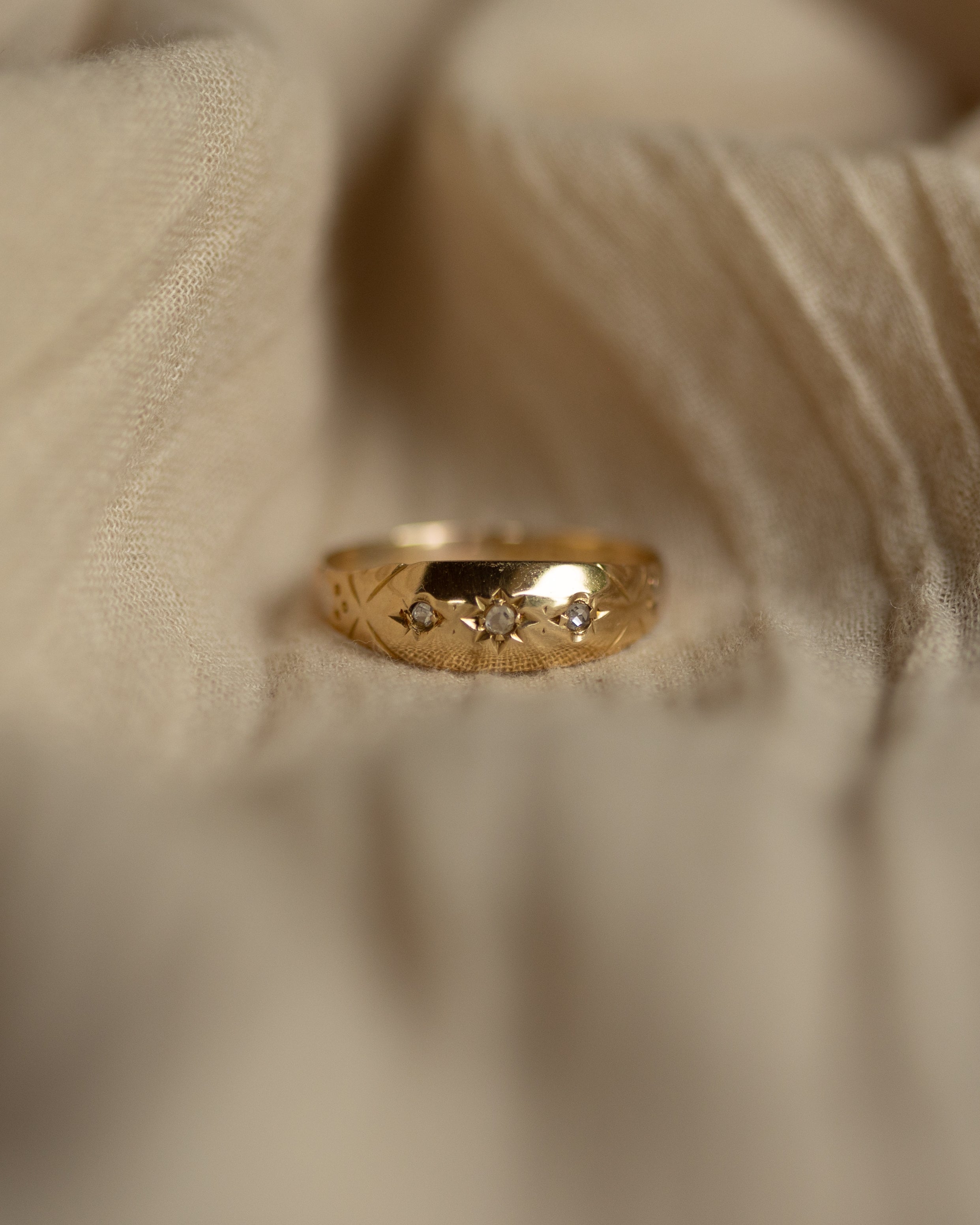 Hattie Antique 18ct Gold Star Set Diamond Trilogy Ring