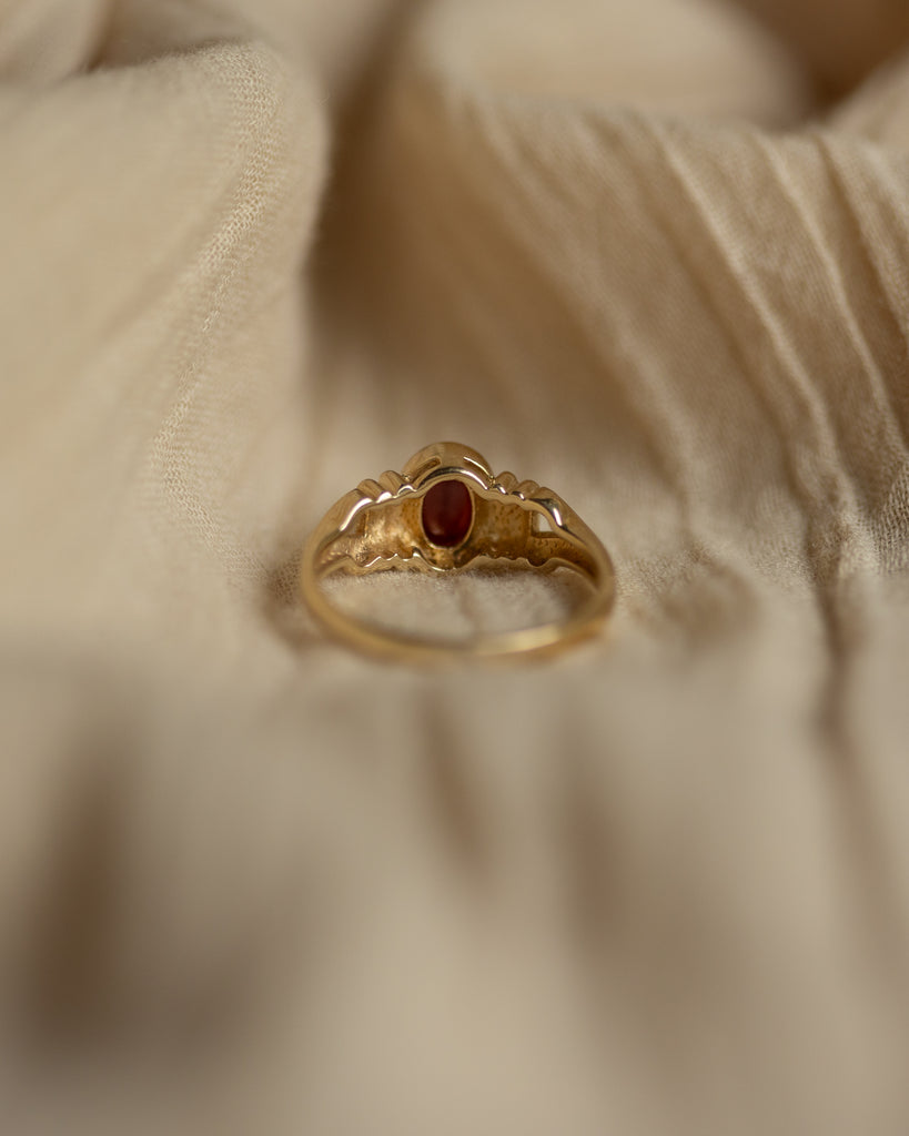 Drusilla 1994 Vintage 9ct Gold Garnet Single Stone Ring