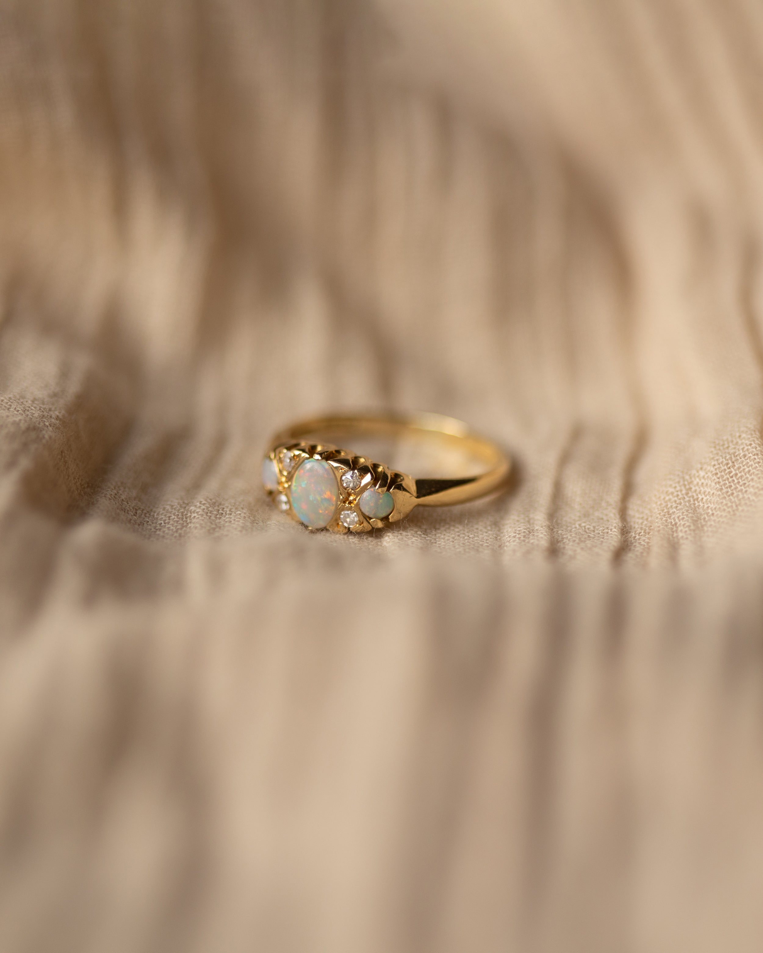 Babette Vintage 18ct Gold Opal & Diamond Ring