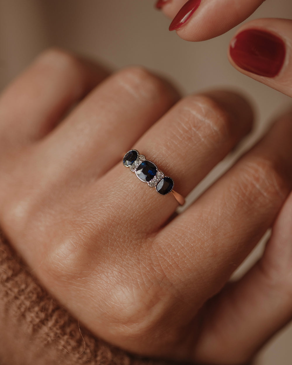 Diana Antique 18ct Gold Sapphire & Diamond Ring
