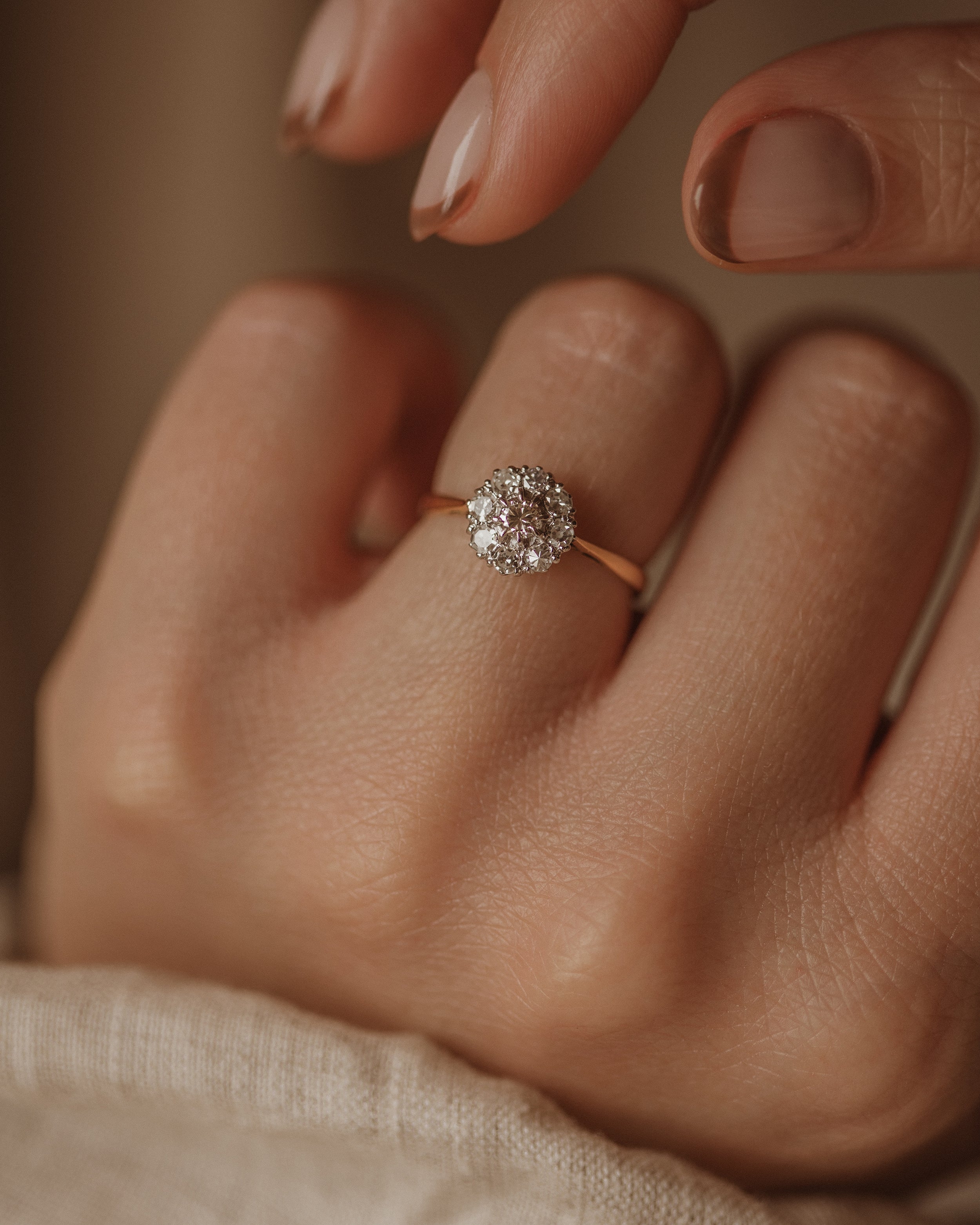 Image of Jessica Vintage 18ct Gold Diamond Daisy Cluster Ring