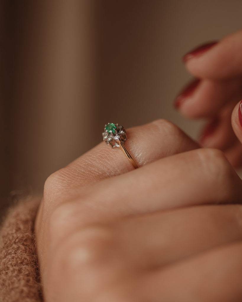 Jeanette 1986 9ct Gold Emerald & Diamond Ring