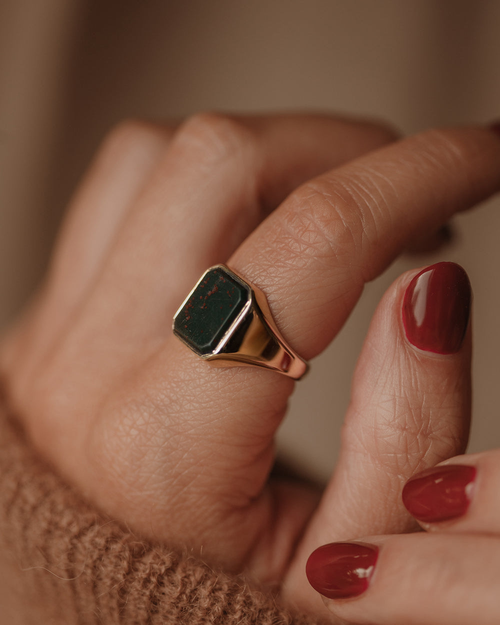 Veronica 1973 Vintage 9ct Gold Bloodstone Signet Ring