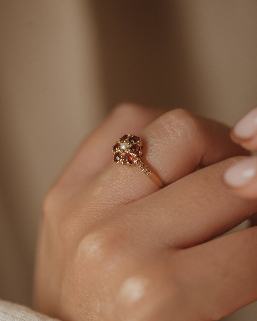 Maggie 1975 Vintage 9ct Gold Garnet & Pearl Cluster Ring