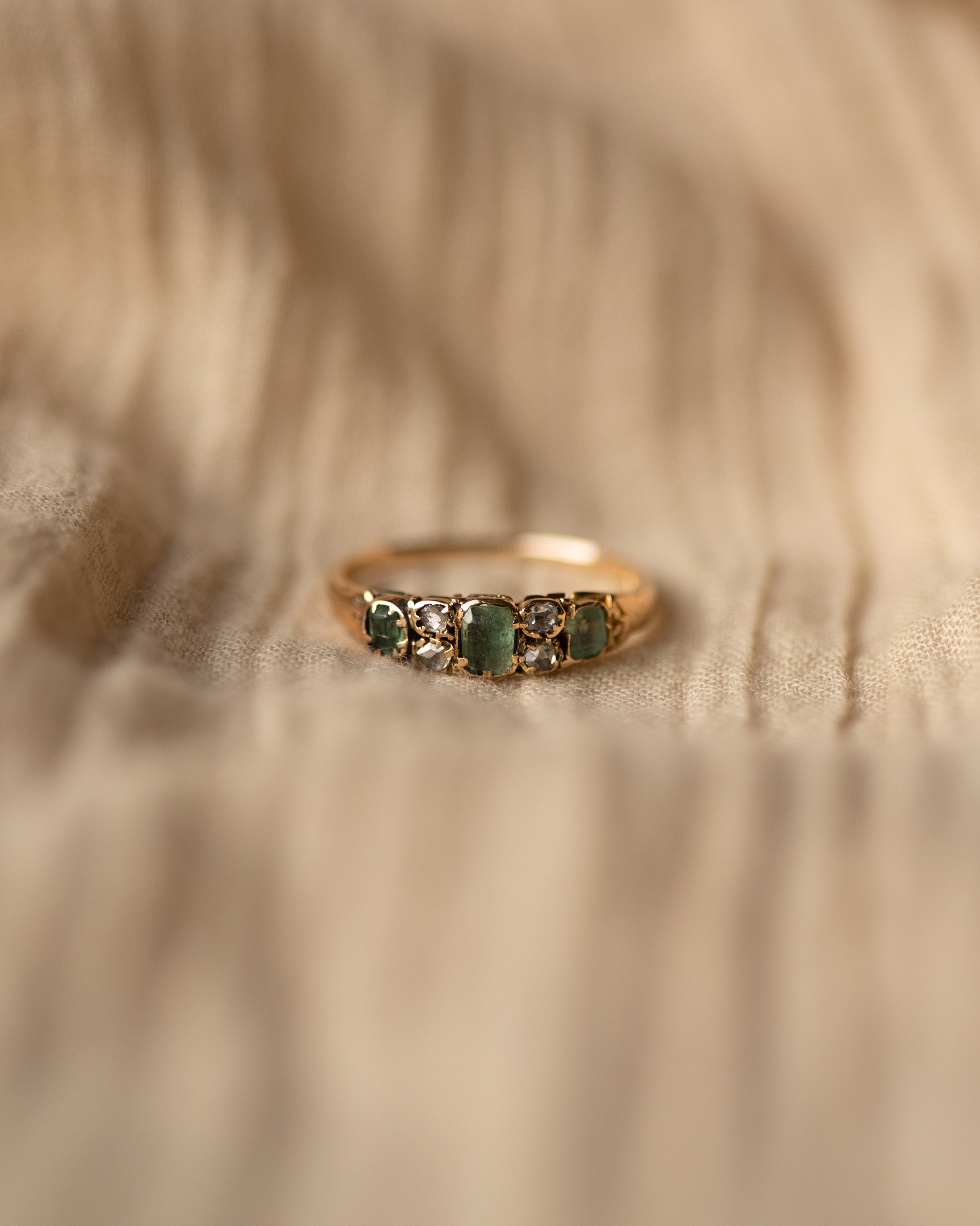 Honora Antique 9ct Gold Beryl & Diamond Seven Stone Ring