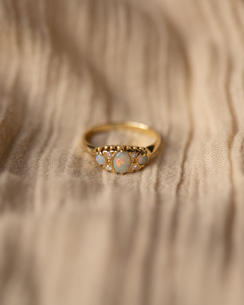 Babette Vintage 18ct Gold Opal & Diamond Ring