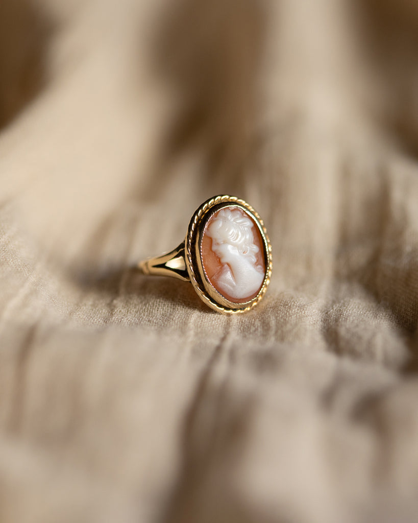 Gold cameo ring vintage discount