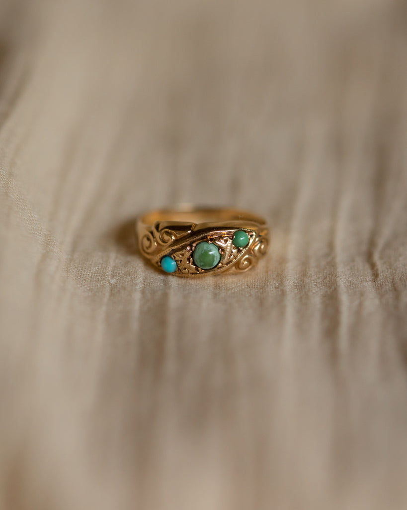 Claudine 1978 Vintage 9ct Gold Turquoise Trilogy Ring