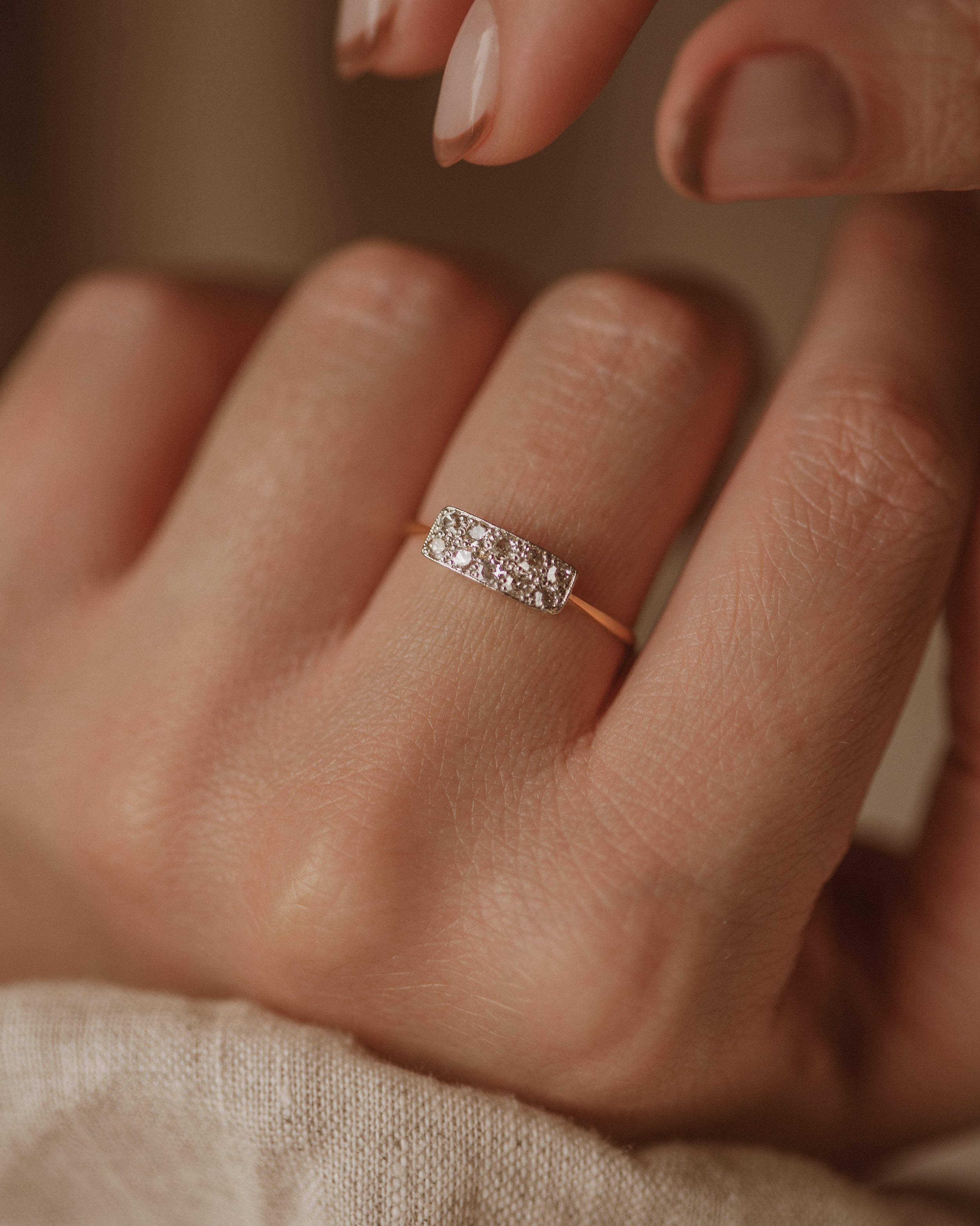 Sophia Antique 18ct Gold Diamond Bar Ring
