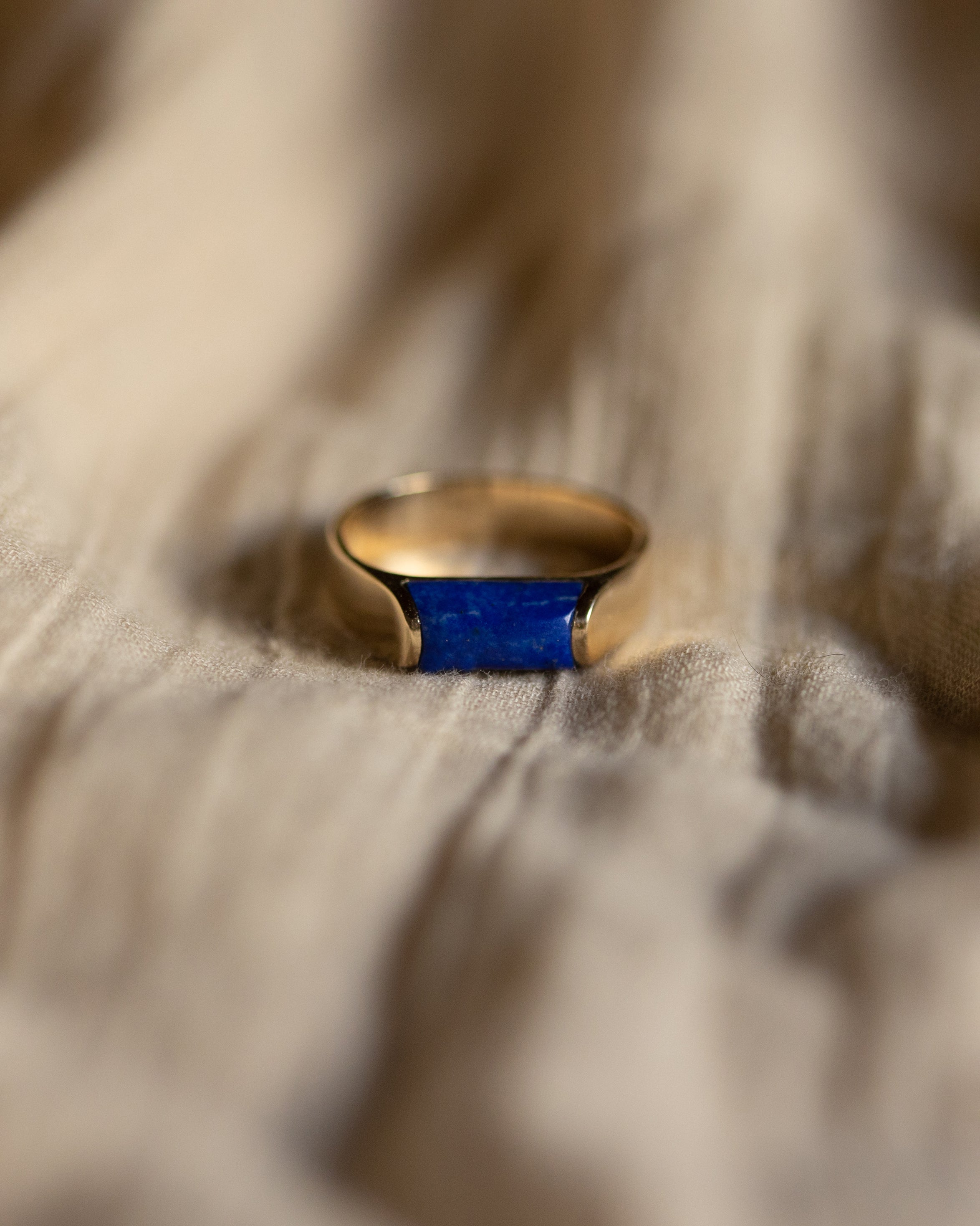 Miriam 1973 Vintage 9ct Gold Lapis Lazuli Ring