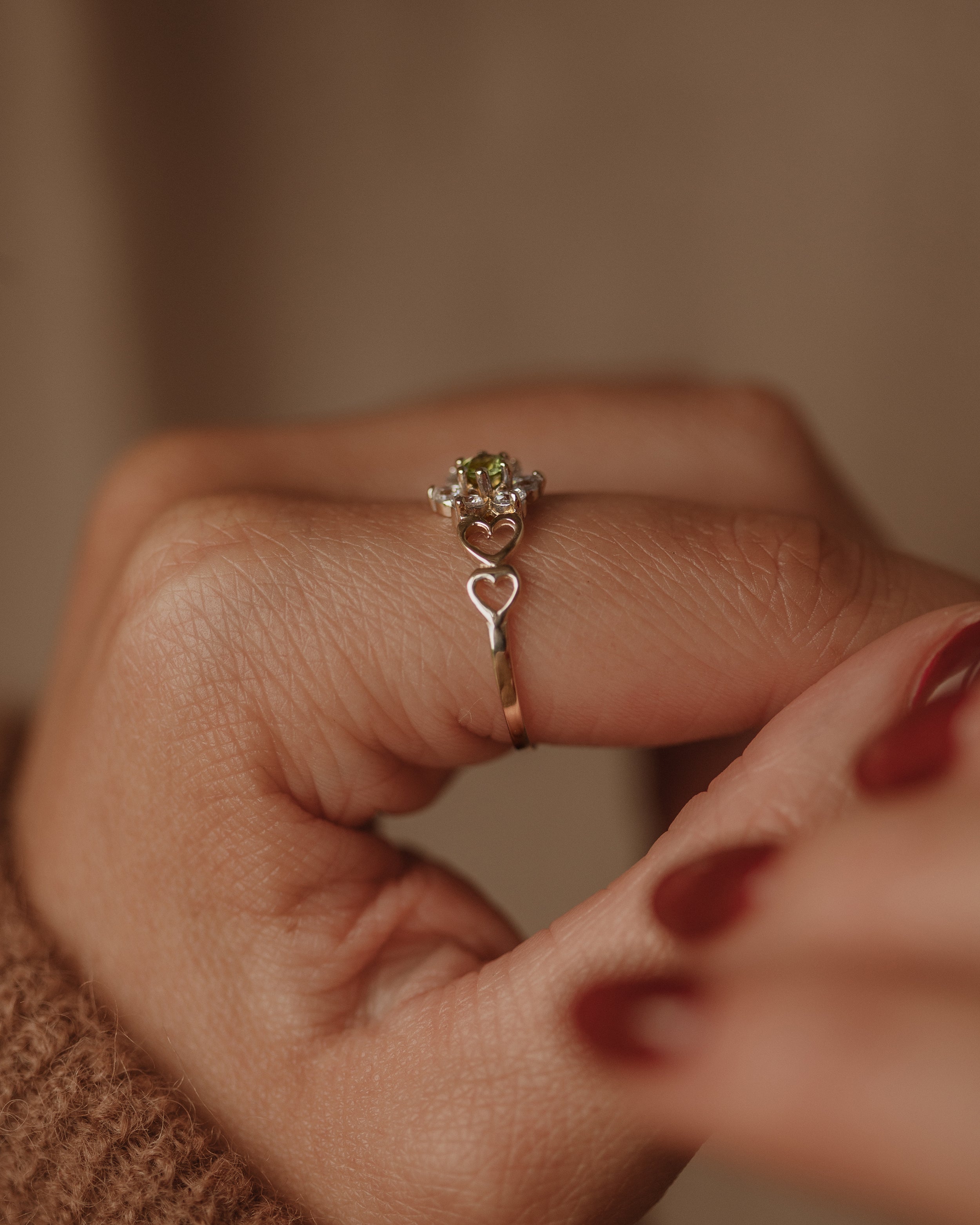 Darlene Vintage 9ct Gold Peridot & Cubic Zirconia Cluster Ring