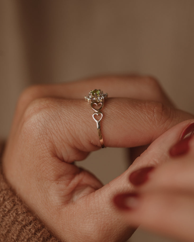 Darlene Vintage 9ct Gold Peridot & Cubic Zirconia Cluster Ring