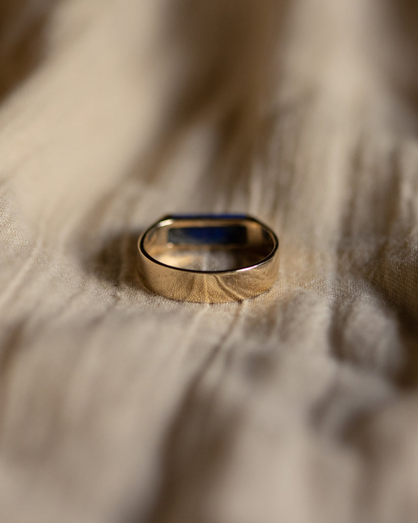 Miriam 1973 Vintage 9ct Gold Lapis Lazuli Ring