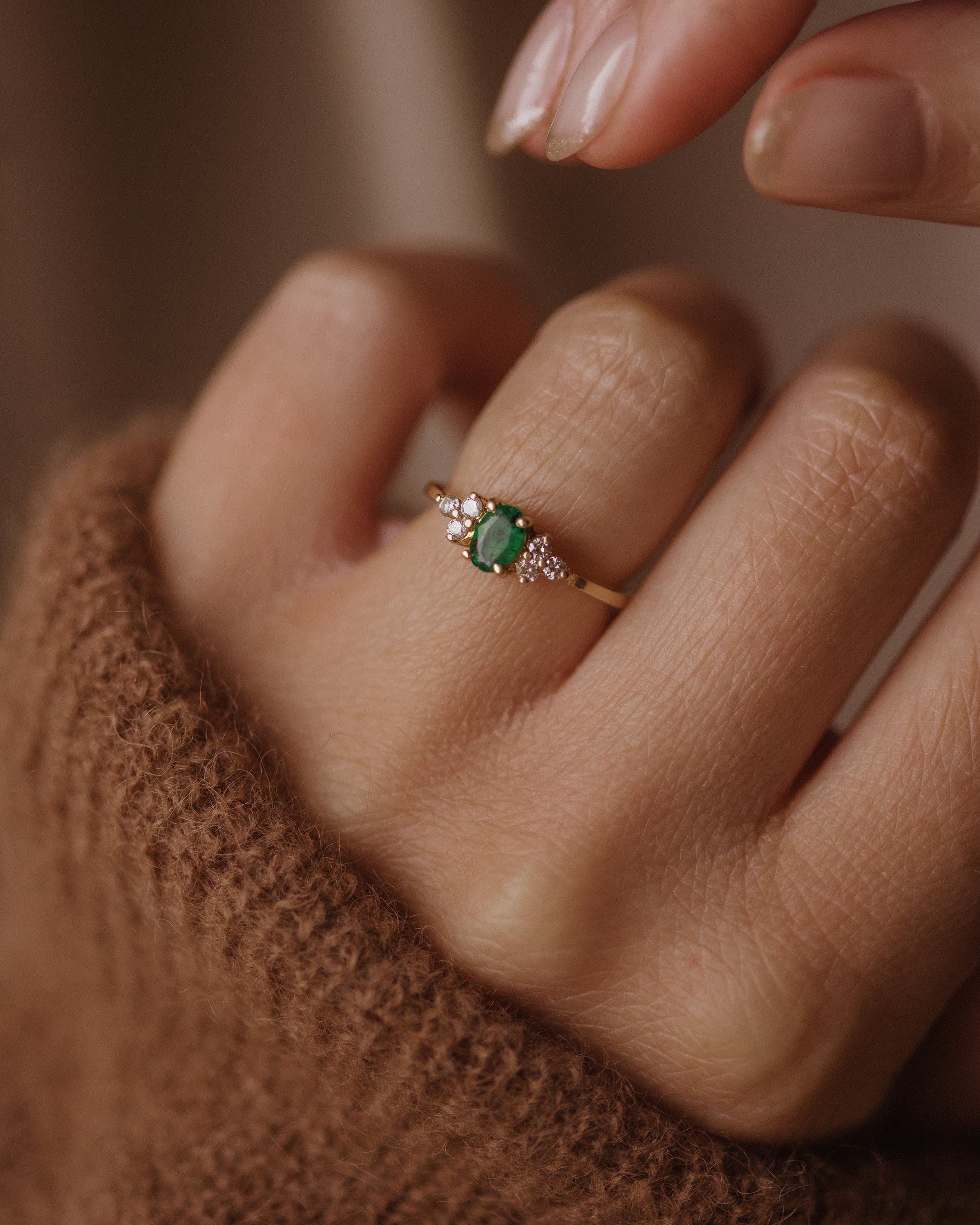 Image of Florentine Vintage 18ct Gold Emerald & Diamond Ring
