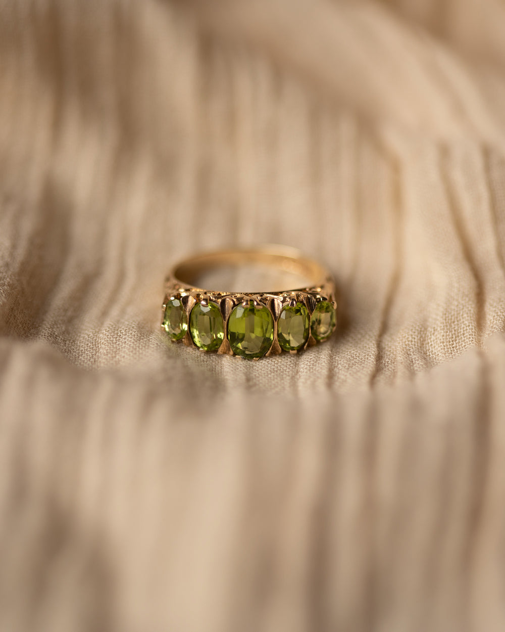 Hannah 1980 Vintage 9ct Gold Five Stone Peridot Ring