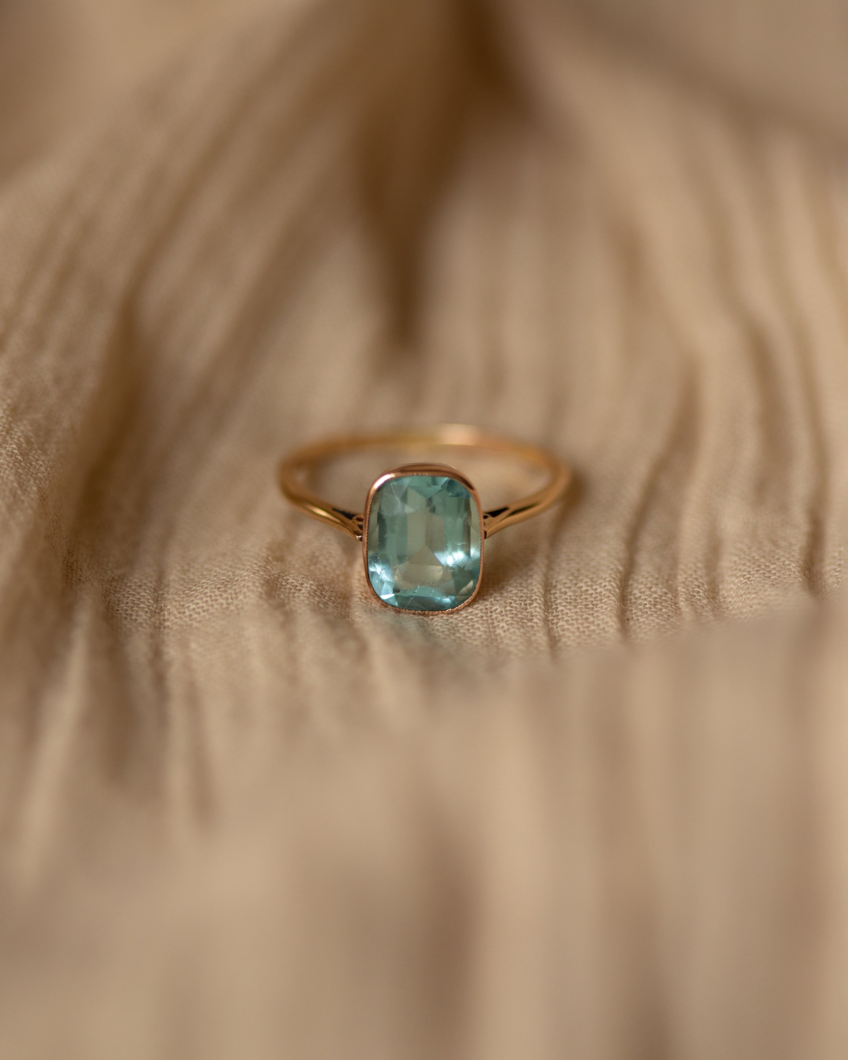 Image of Hannah Vintage 9ct Gold Blue Paste Solitaire Ring