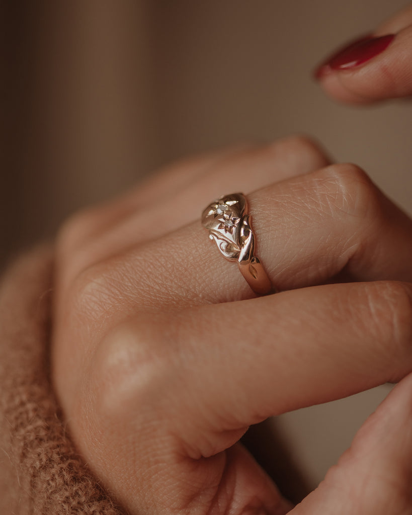 Winnie 1918 Antique 9ct Gold Star Set Diamond Trilogy Ring