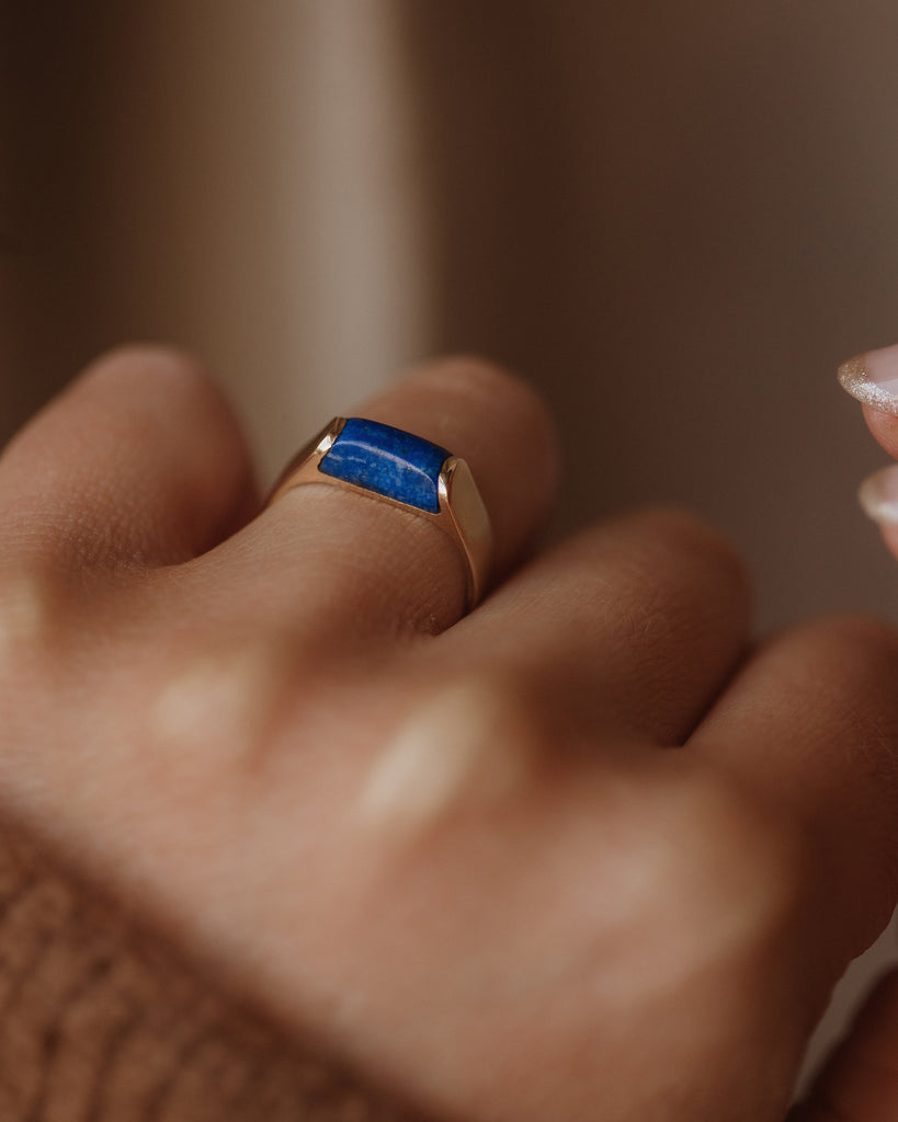 Miriam 1973 Vintage 9ct Gold Lapis Lazuli Ring